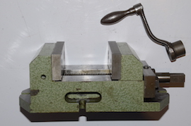 side 4" milling machine vice for sale.