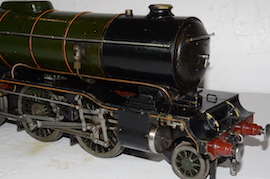 front 2.5" Green Arrow LNER Class V2 2-6-2 live steam loco for sale