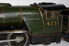 left 2.5" Green Arrow LNER Class V2 2-6-2 live steam loco for sale